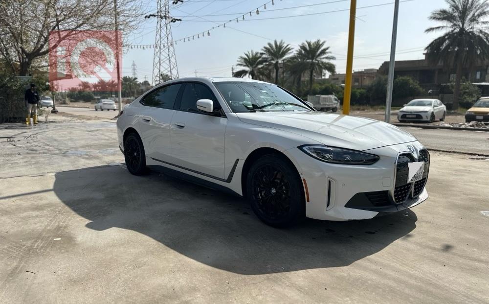 بي ام دبليو i4